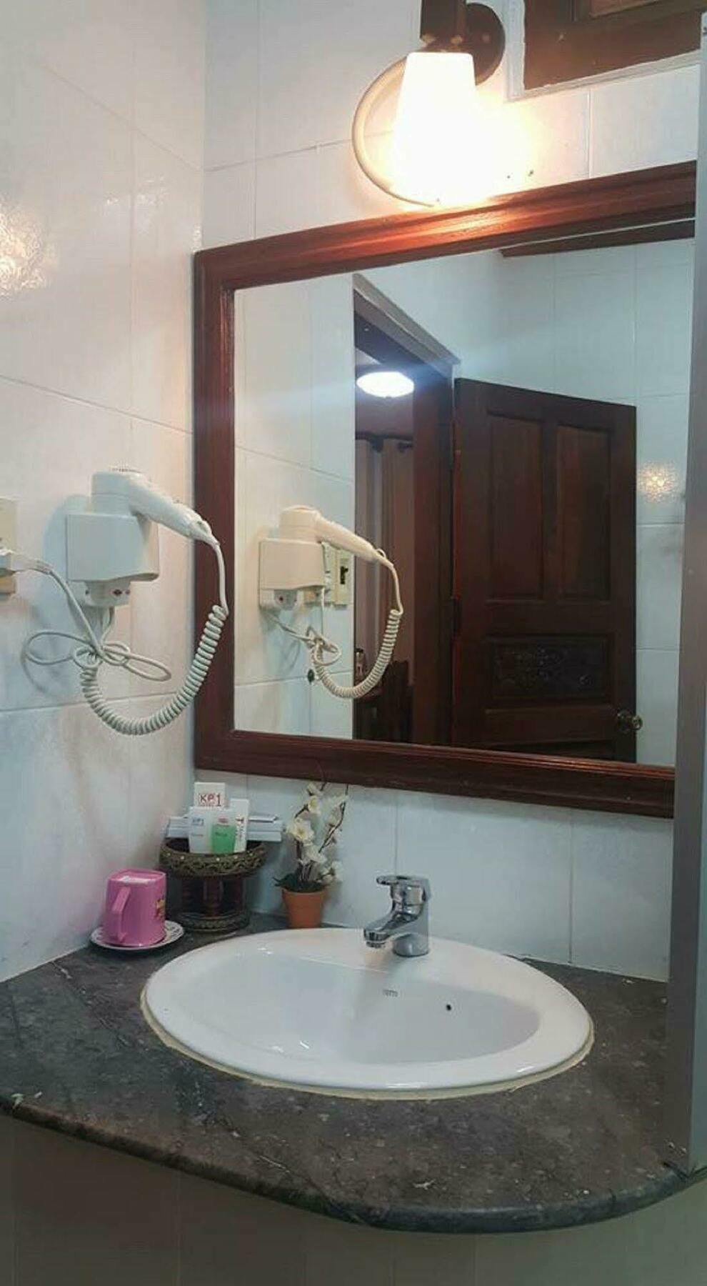 Khampiane Boutique Hotel Ban Nongdouang Екстериор снимка